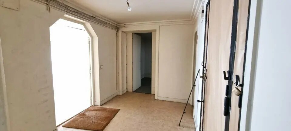 Local commercial dans Paris à louer - Photo de l’immeuble – Image 3 sur 12