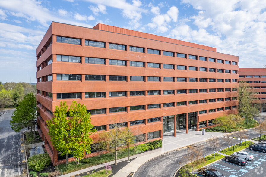 251 St Asaphs Rd, Bala Cynwyd, PA à louer - Photo de l’immeuble – Image 1 sur 10