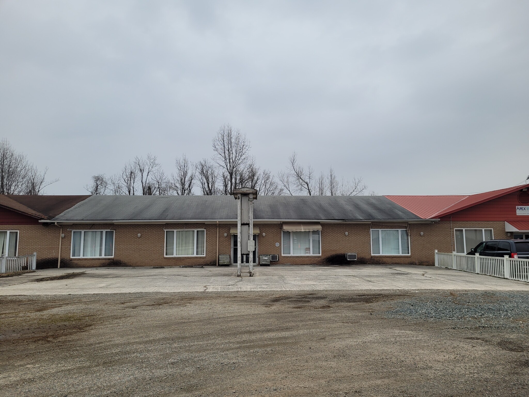 1528 Four Locust Hwy, Keysville, VA à vendre Photo de l’immeuble– Image 1 sur 14