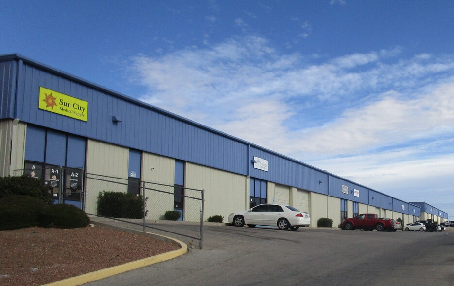 1520 Goodyear Dr, El Paso, TX à louer - Photo de l’immeuble – Image 1 sur 5