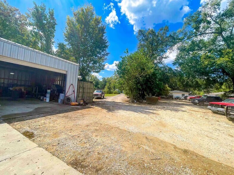 1055 N Main St, Vidor, TX à vendre - Photo de l’immeuble – Image 3 sur 3