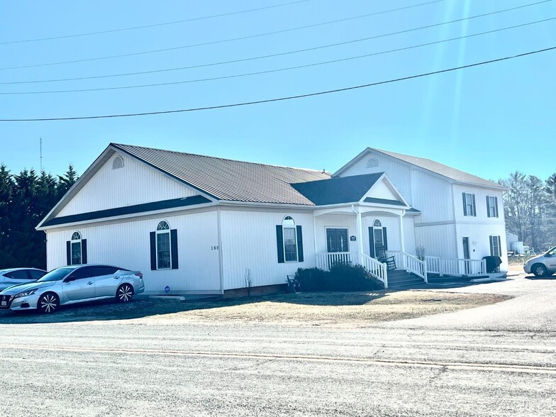 168 Faulconerville Dr, Amherst, VA à vendre - Photo de l’immeuble – Image 2 sur 31