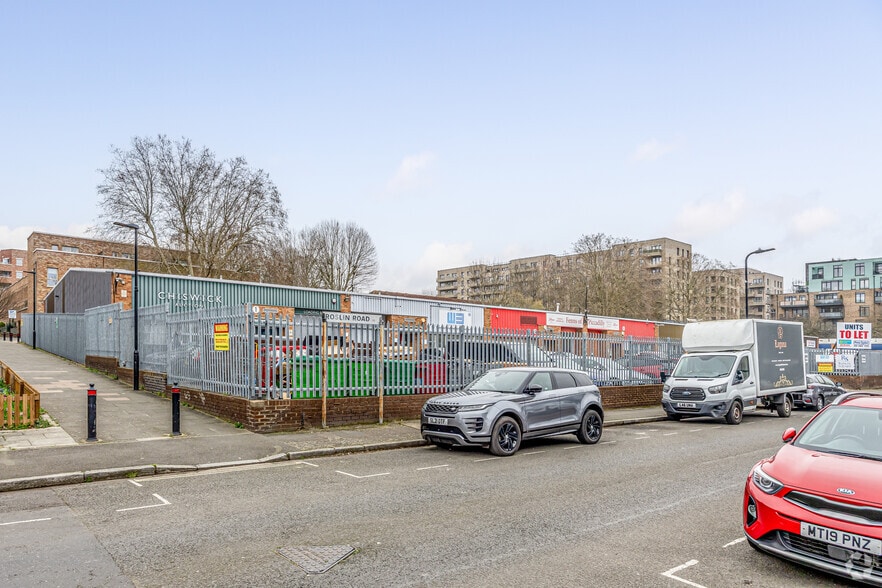 Roslin Rd, Londres à louer - Photo principale – Image 1 sur 27