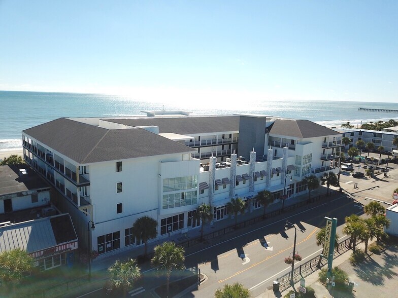 700 N Ocean Blvd, Myrtle Beach, SC à louer - Photo de l’immeuble – Image 3 sur 10