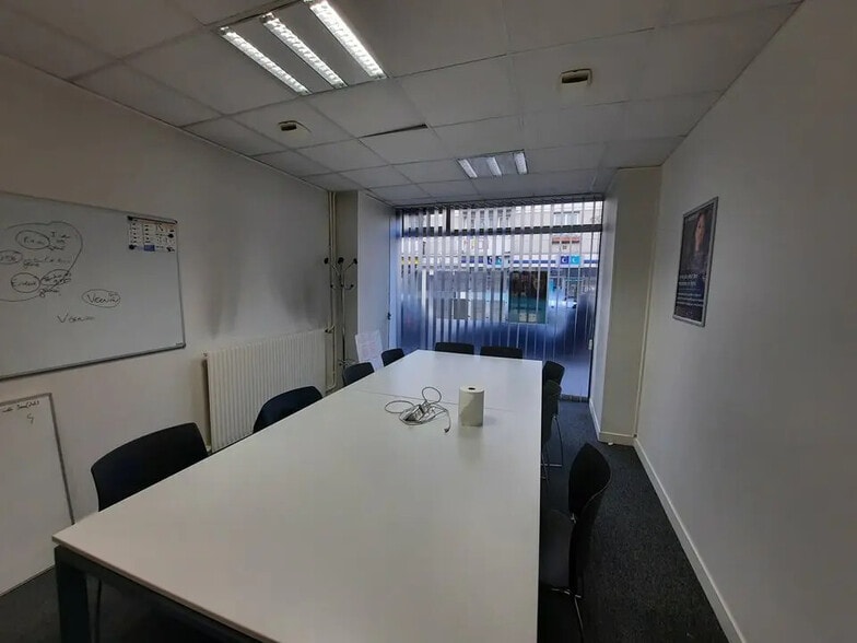 Bureau dans Rouen à louer - Photo de l’immeuble – Image 3 sur 13