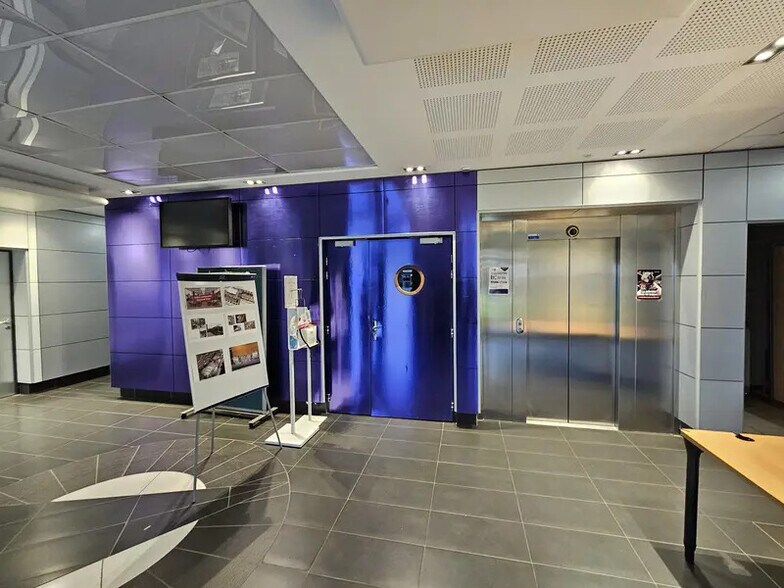 Bureau dans Angers à louer - Hall d’entrée – Image 3 sur 6