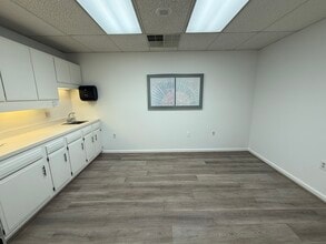 2026 Opitz Blvd, Woodbridge, VA à louer Photo intérieure– Image 1 sur 10