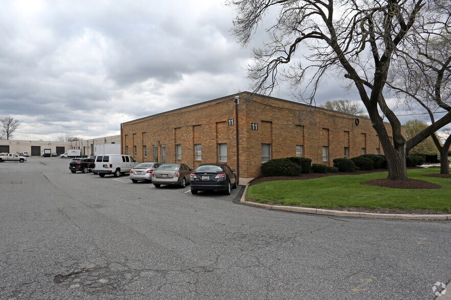 777 Henderson Blvd N, Folcroft, PA à louer - Photo de l’immeuble – Image 2 sur 5
