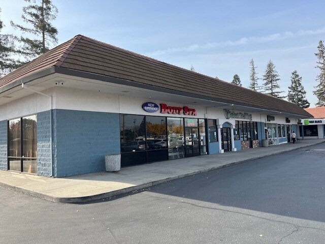 1400 Standiford Ave, Modesto, CA à louer - Photo de l’immeuble – Image 2 sur 13
