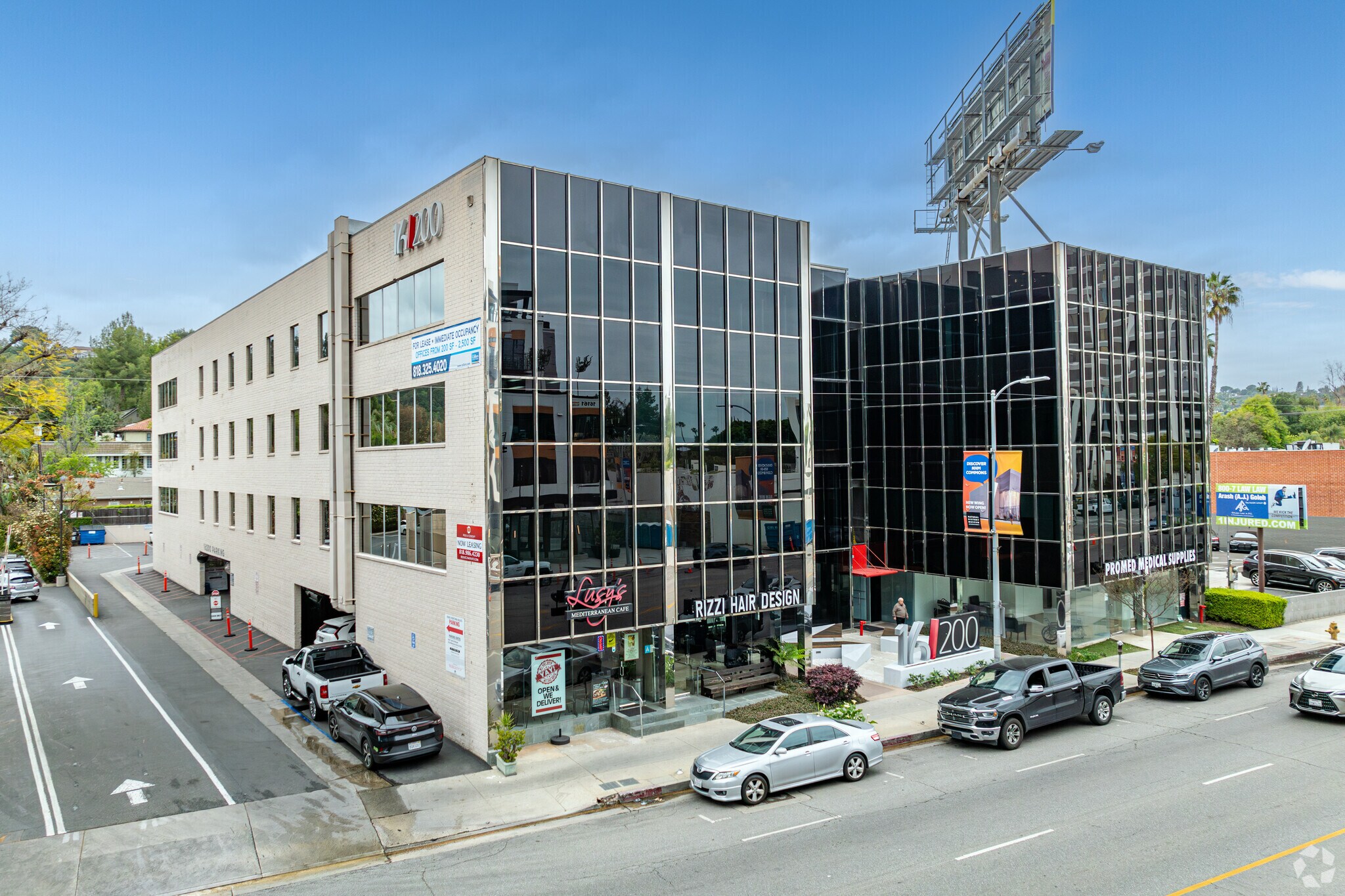 16200 Ventura Blvd, Encino, CA à louer Photo principale– Image 1 sur 31