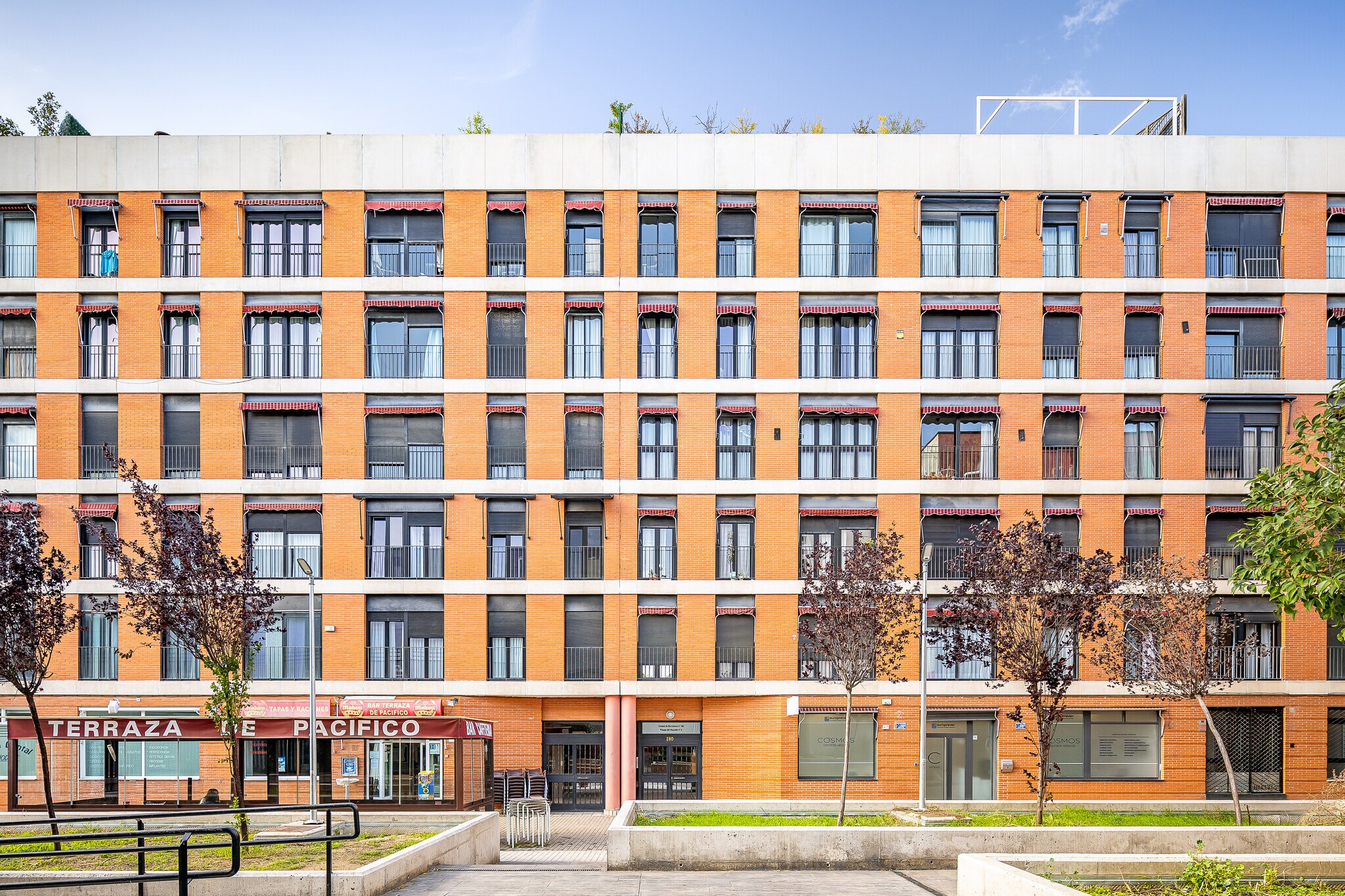 dans Madrid, Madrid à vendre Photo de l’immeuble– Image 1 sur 1