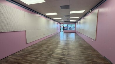 4705-4773 NW 183rd St, Miami Gardens, FL à louer Photo intérieure– Image 2 sur 7
