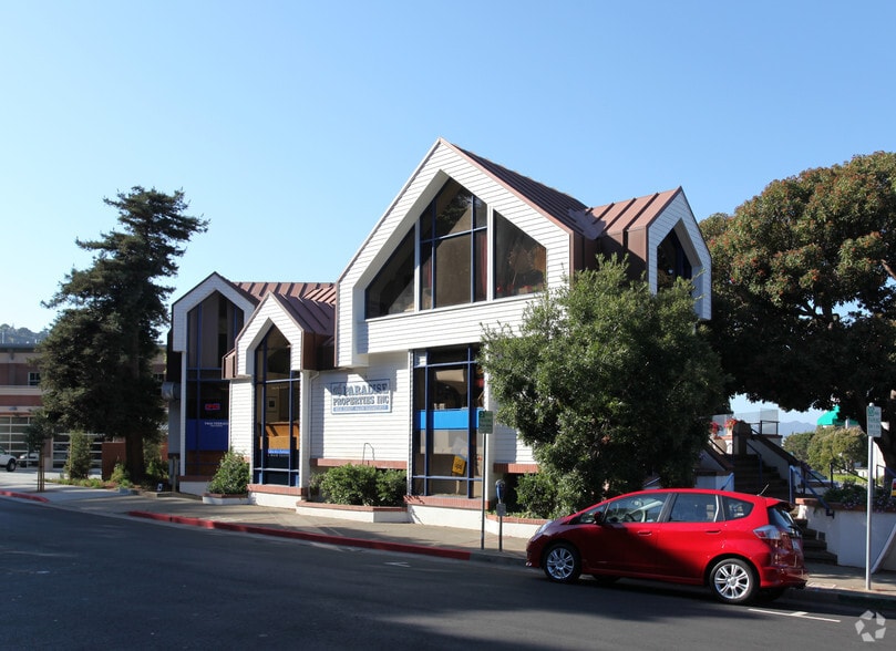 1001 Bridgeway, Sausalito, CA à louer - Photo principale – Image 1 sur 16