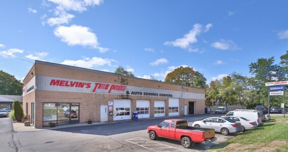 Mavis Discount Tire 2-Unit Portfolio portefeuille de 2 biens à vendre sur LoopNet.fr - Photo de l’immeuble – Image 1 sur 6