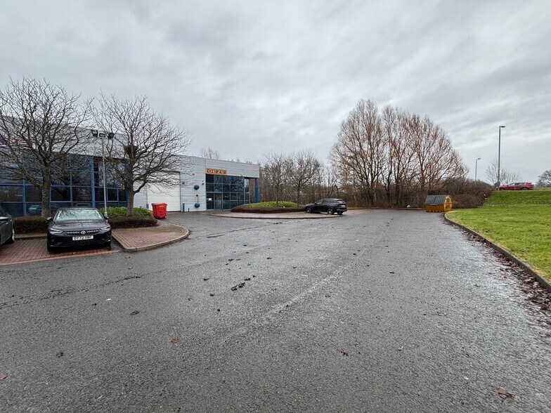 Clydesmill Pl, Glasgow à louer - Photo de l’immeuble – Image 3 sur 9