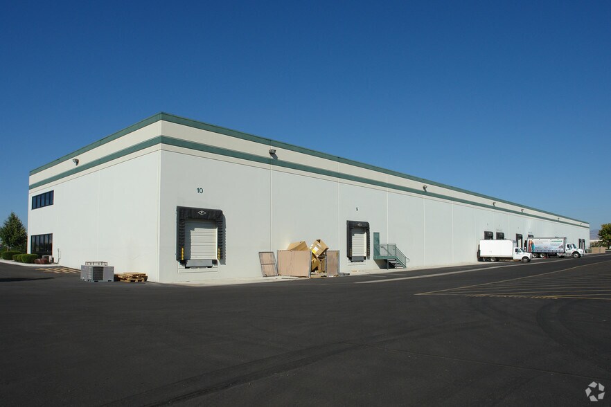 545-619 N Cloverdale Rd, Boise, ID à louer - Photo de l’immeuble – Image 2 sur 9