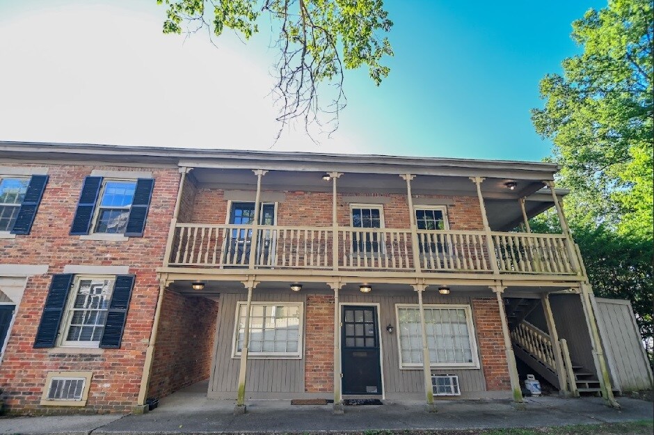 11 Village Sq, Cincinnati, OH à vendre Photo principale– Image 1 sur 27