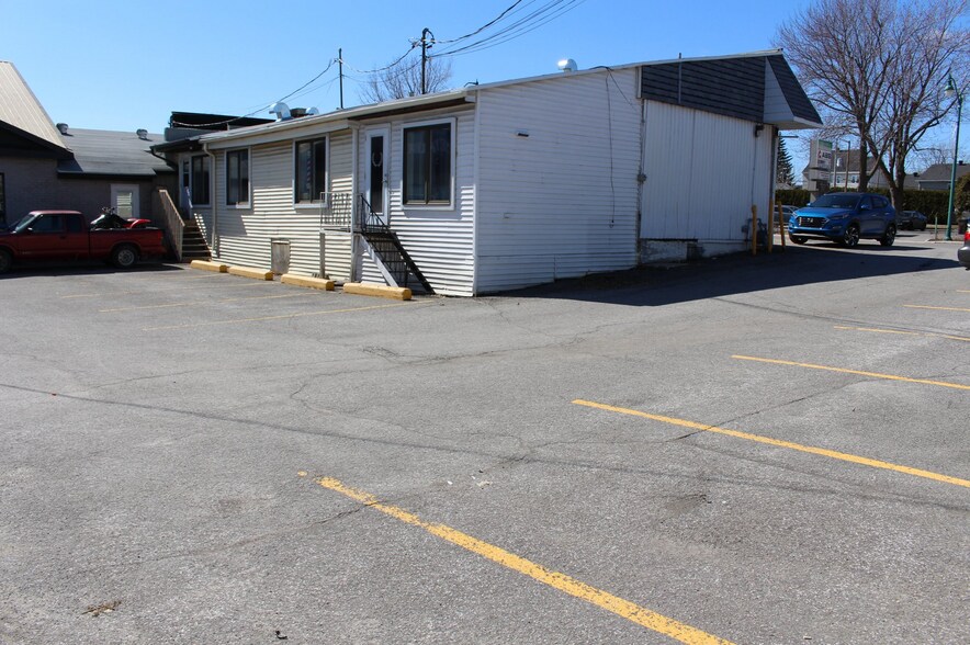 528 Rue Notre-Dame, Repentigny, QC à vendre - Photo de l’immeuble – Image 3 sur 4
