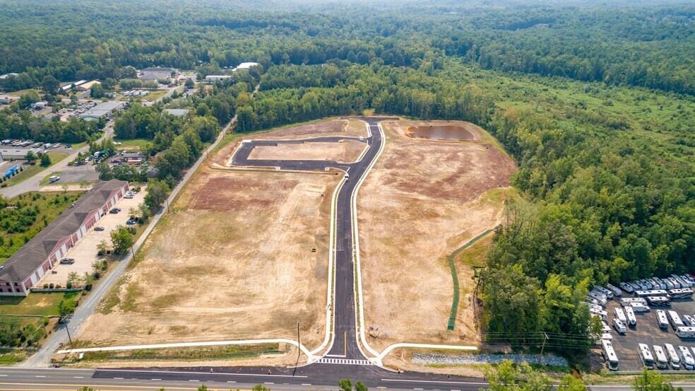 Richmond Hwy, Fredericksburg, VA à vendre - Photo de l’immeuble – Image 3 sur 13