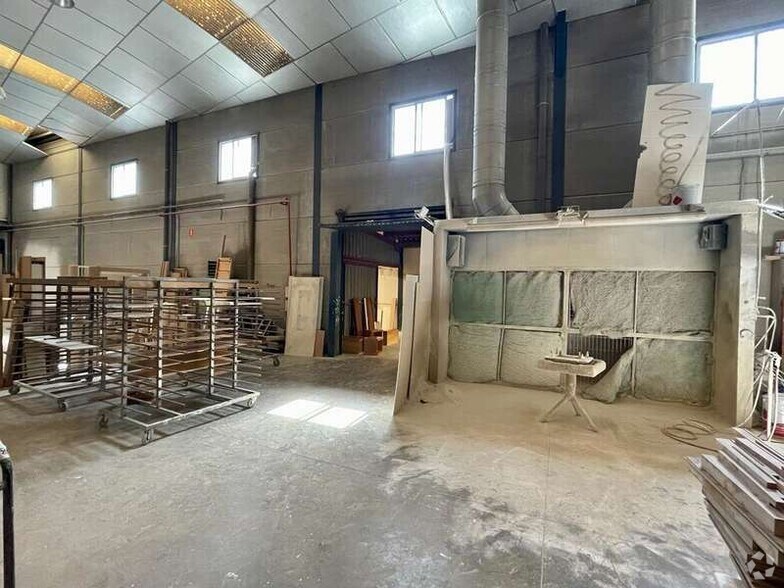 Industriel/Logistique dans Griñón, Madrid à vendre - Photo de l’immeuble – Image 3 sur 13