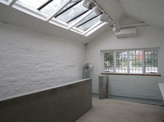 Plus de détails pour 87 Railway Rd, Teddington - Bureau à louer