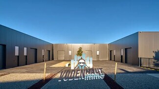 Plus de détails pour Local d'activités à louer