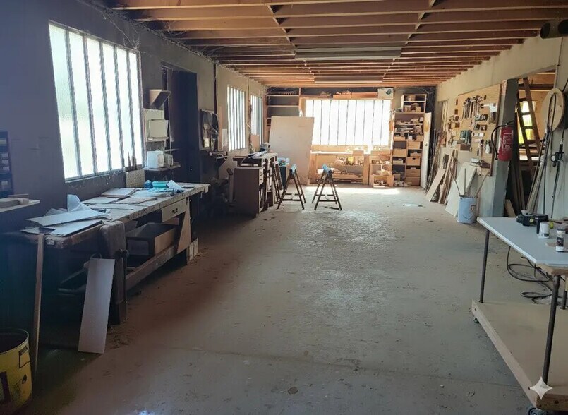 Local d'activités dans Domarin à vendre - Photo intérieure – Image 3 sur 4