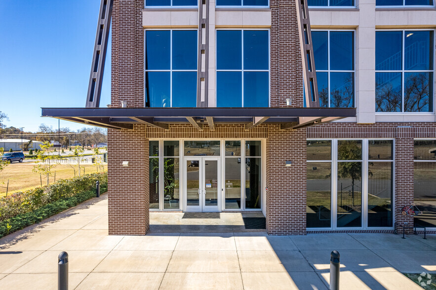201 Century Village Blvd, Monroe, LA à louer - Photo de l’immeuble – Image 3 sur 8