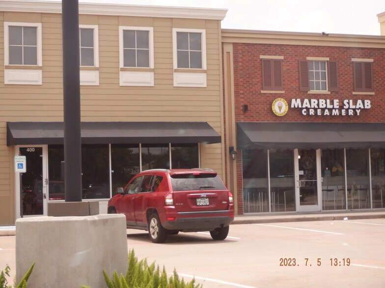 636 Highway 6, Sugar Land, TX à louer - Photo de l’immeuble – Image 2 sur 8