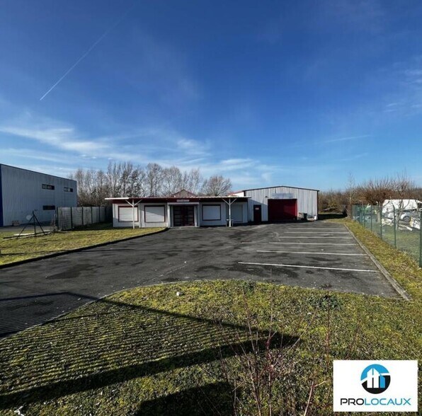 Local d’activités dans Lacroix-Saint-Ouen à louer - Photo de l’immeuble – Image 2 sur 7