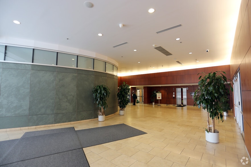 221 W Philadelphia St, York, PA à vendre - Hall d’entrée – Image 2 sur 39