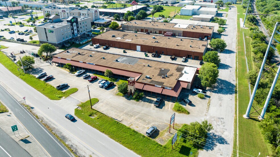 5233 IH 37, Corpus Christi, TX à louer - Photo principale – Image 1 sur 4