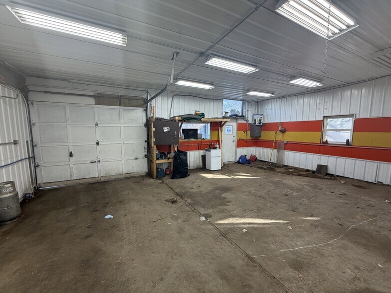 1644 4 Mile Rd NE, Grand Rapids, MI à vendre - Photo de l’immeuble – Image 2 sur 21