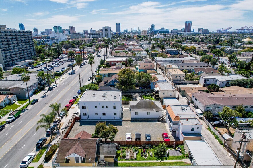 1113 Pacific Ave, Long Beach, CA à vendre - Photo de l’immeuble – Image 3 sur 18