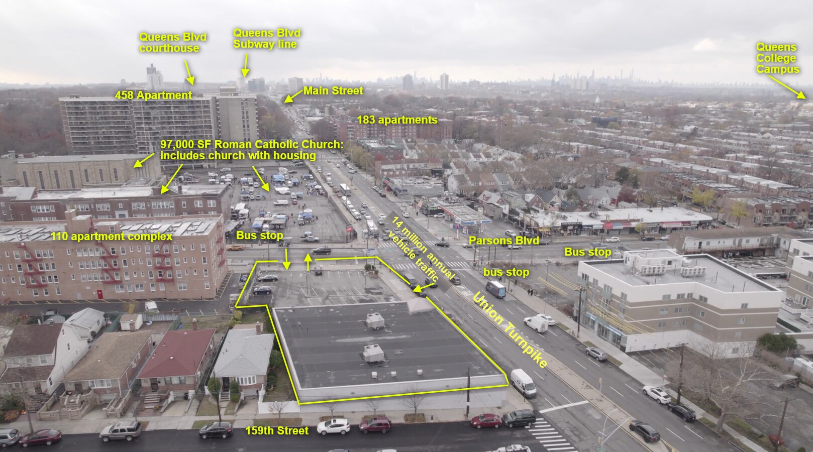 15802 Union Tpke, Flushing, NY à louer Photo de l’immeuble– Image 1 sur 28