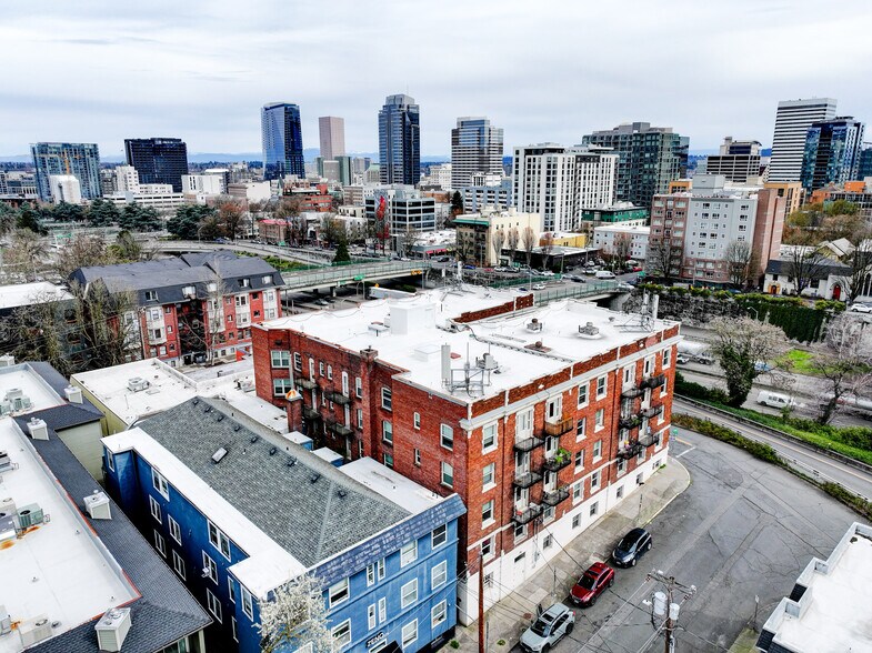 1429 SW 14th Ave, Portland, OR à vendre - Photo de l’immeuble – Image 3 sur 57