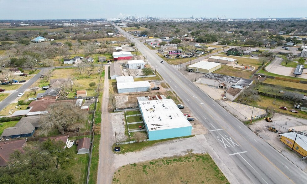 4930 Fm 1765, Texas City, TX à vendre - Photo de l’immeuble – Image 2 sur 11
