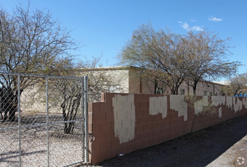 1140 N Rosemont Blvd, Tucson, AZ à vendre - Photo de l’immeuble – Image 3 sur 84