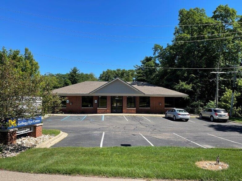 1974 N Huron River Dr, Ypsilanti, MI à louer - Photo de l’immeuble – Image 1 sur 6