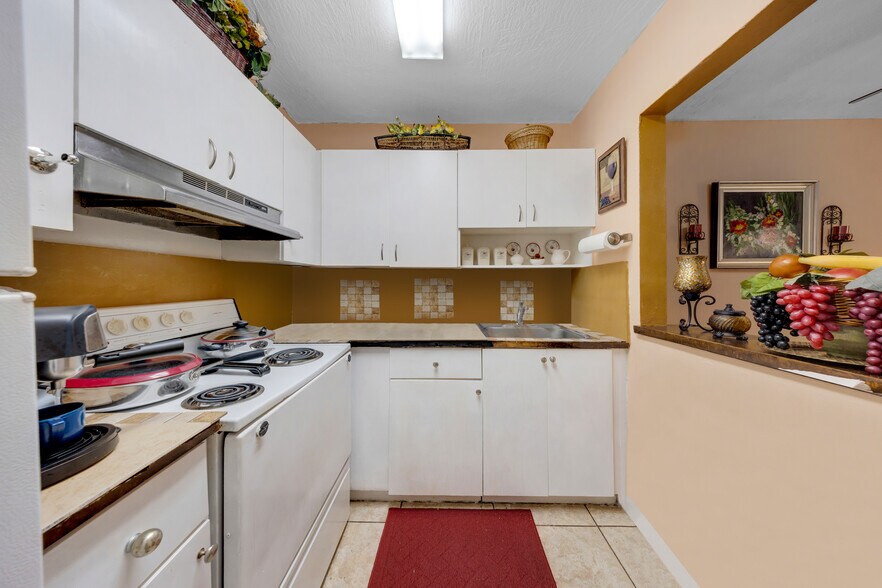 980 NW 45th Ave, Miami, FL à vendre - Photo de l’immeuble – Image 2 sur 13