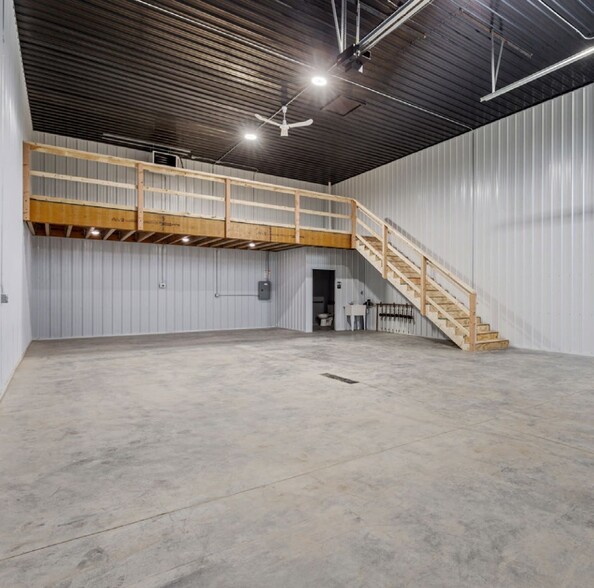 9827 Industrial Dr, Horace, ND à vendre - Photo intérieure – Image 2 sur 2