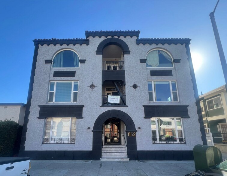 1152 E 1st St, Long Beach, CA à vendre - Photo de l’immeuble – Image 2 sur 20