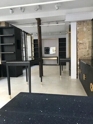 Plus de détails pour Local commercial à louer