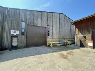 Plus de détails pour 6-8 West St, South Petherton - Industriel/Logistique à louer