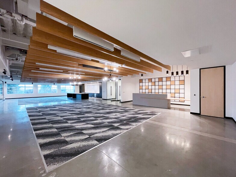 6550 S Millrock Dr, Salt Lake City, UT à louer - Photo intérieure – Image 3 sur 28