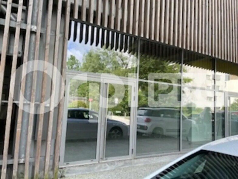 Local commercial dans Bègles à louer - Photo de l’immeuble – Image 1 sur 6