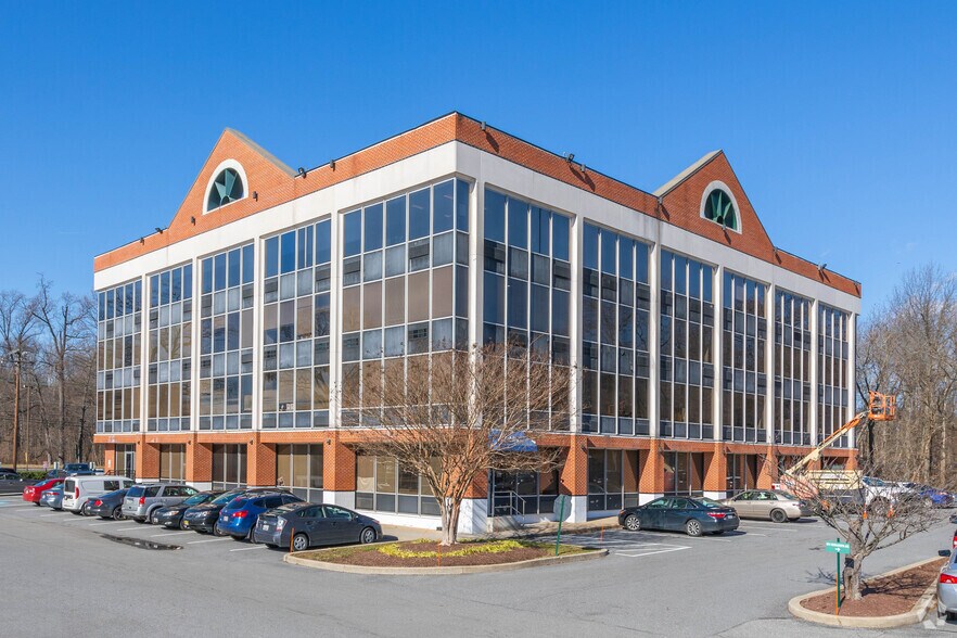 6801 Kenilworth Ave, Riverdale, MD à louer - Photo de l’immeuble – Image 1 sur 5