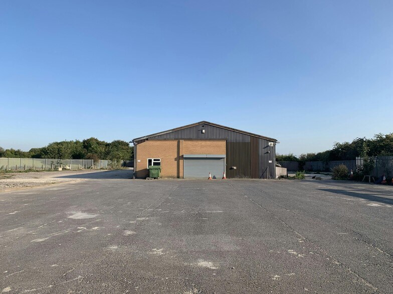 Unit 21, Enstone Business Park, Chipping Norton,, Enstone à louer - Photo de l’immeuble – Image 1 sur 6