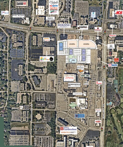 15875 W Bluemound Rd, Brookfield, WI à louer - Photo de l’immeuble – Image 3 sur 13