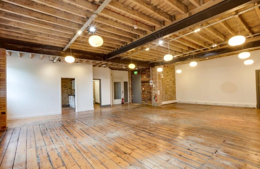 2A-2B Wrentham Ave, Londres à louer - Photo intérieure – Image 3 sur 6